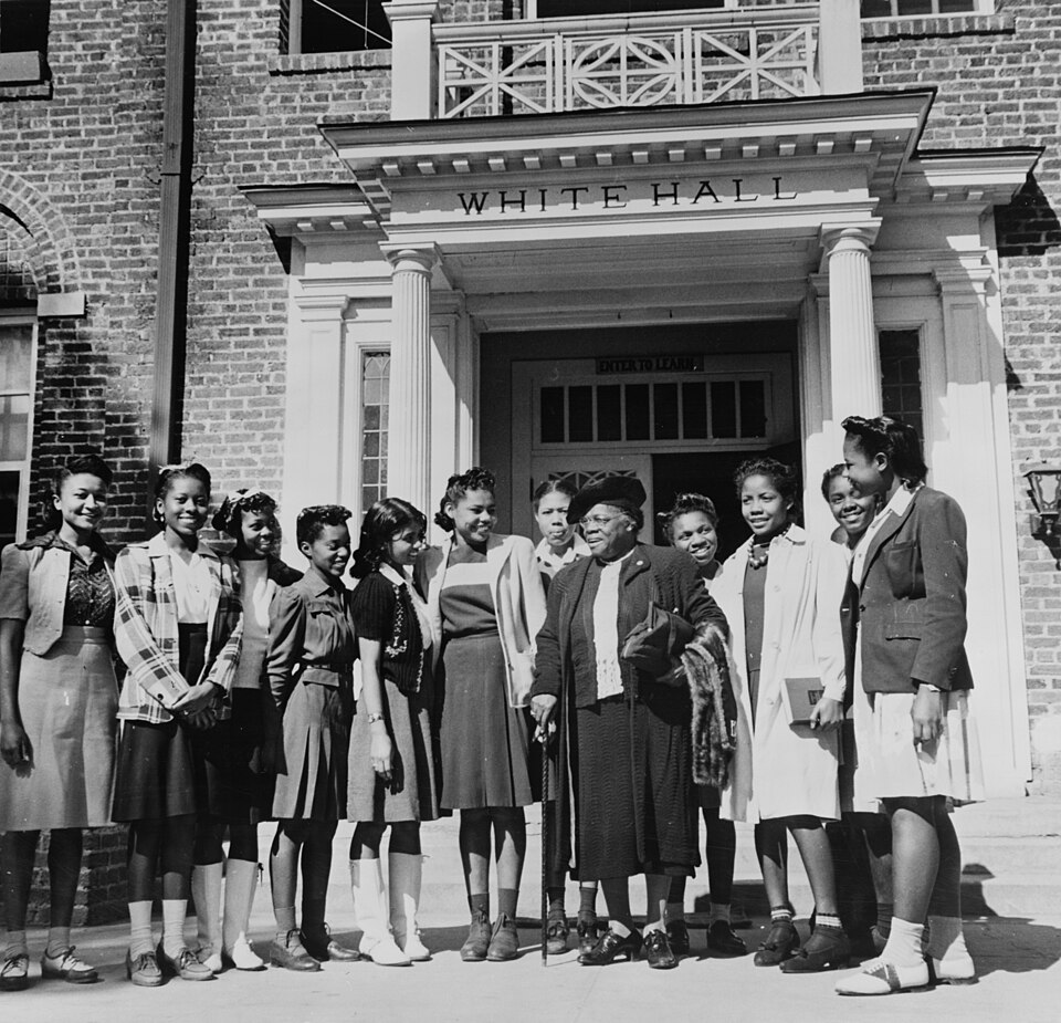 Dr. Bethune with students at Bethune-Cookman College (Library of Congress).